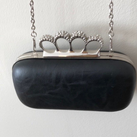 Black Clutch - Picture 1 of 3